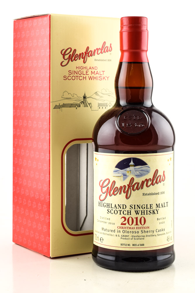 Glenfarclas Christmas 2010/2020 46%vol. 0,7l Glenfarclas Christmas 2010/2020 46%vol. 0,7l