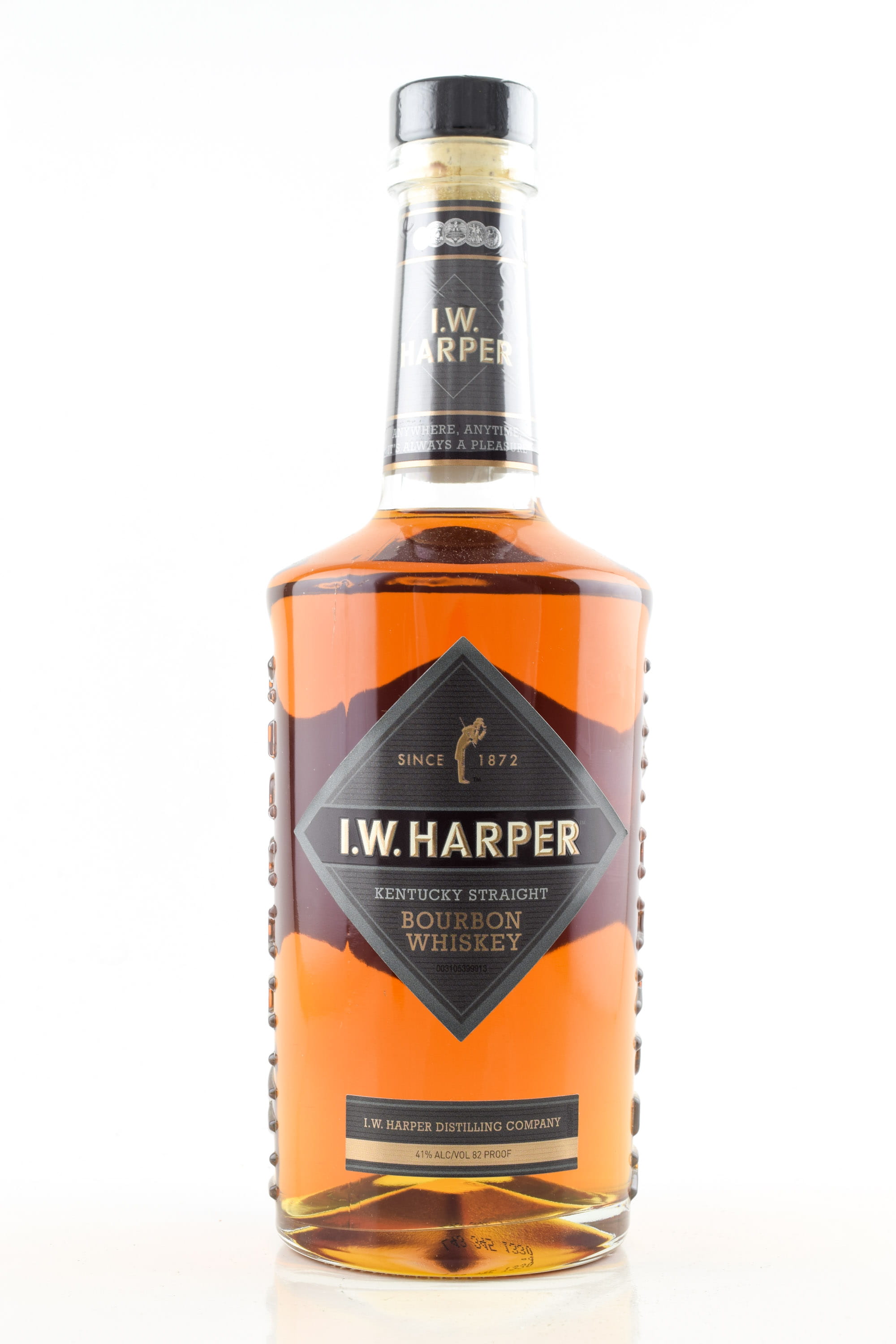 I. W. Harper Kentucky Straight Bourbon 41% vol. 0,7l I. W. Harper Kentucky Straight Bourbon 41% vol. 0,7l