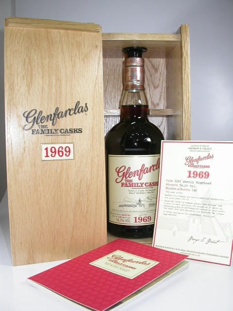 Glenfarclas "The Family Casks" 1969/2007 Sherry Hogshead 56,2%vol. 0,7l