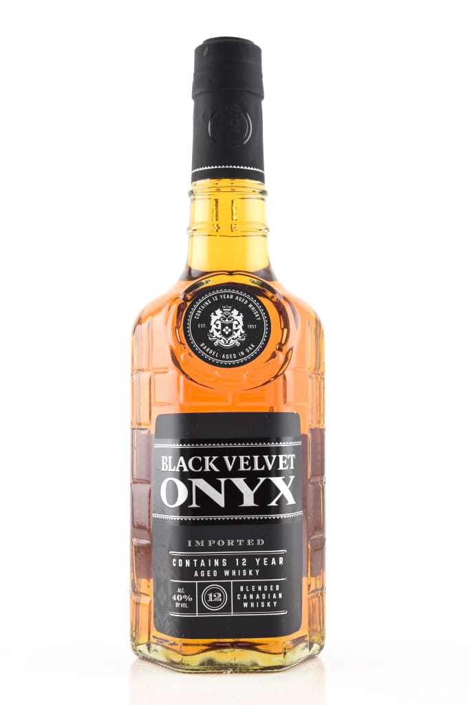 Black Velvet - Onyx 12 Year Old 40% vol. 0,7l Black Velvet - Onyx 12 Year Old 40% vol. 0,7l