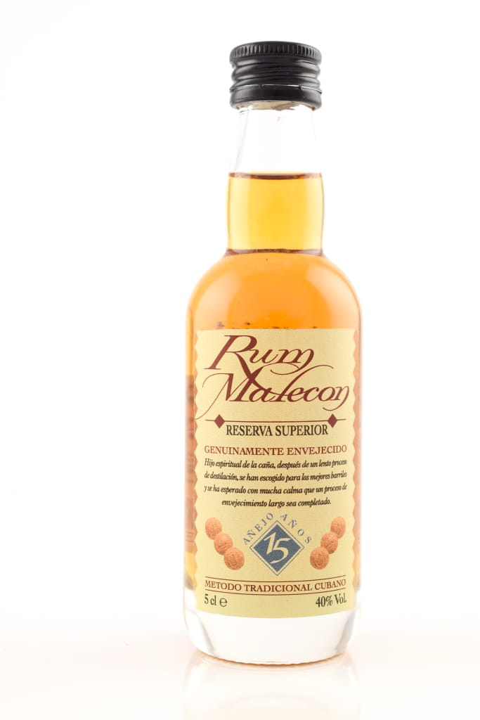 Malecon Reserva Superior 15 40% vol. 0.05l Malecon Reserva Superior 15 40% vol. 0.05l