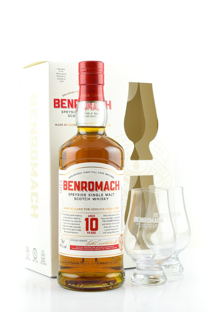 Benromach 10 year old with 2 glasses Benromach 10 year old with 2 glasses