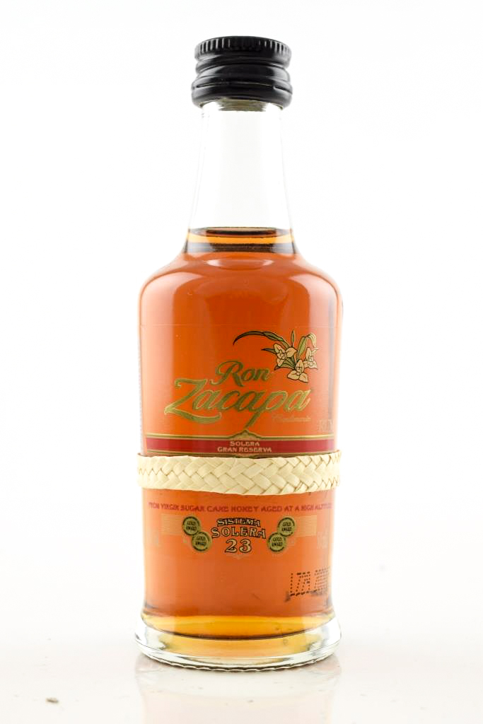 Ron Zacapa Sistema Solera Gran Reserve 23 40% vol. 0.05l Ron Zacapa Sistema Solera Gran Reserve 23 40% vol. 0.05l