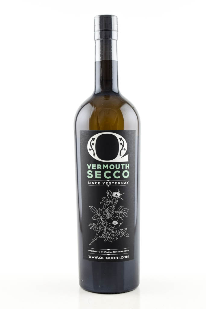 Q Vermouth Secco 18%vol. 0,75l Q Vermouth Secco 18%vol. 0,75l
