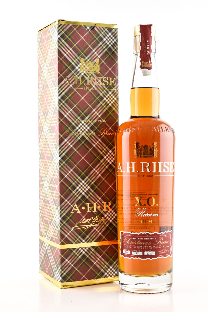 AH. Riise Christmas XO Reserve Limited Edition 40% vol. 0,7l AH. Riise Christmas XO Reserve Limited Edition 40% vol. 0,7l