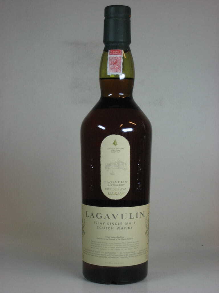 Lagavulin Triple Matured Edition Bottled 2013 48%vol. 0,7l Lagavulin Triple Matured Edition Bottled 2013 48%vol. 0,7l