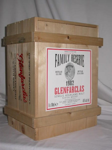 Glenfarclas Family Reserve No. 3 wooden box